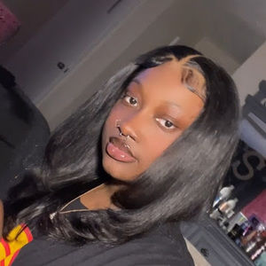 Meet your Posher, Alicia